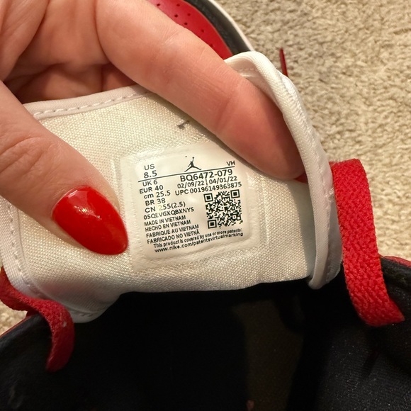 ❤️Great Used Condition - Worn Once! Nike Air Jordan Mids - Picture 5 of 8